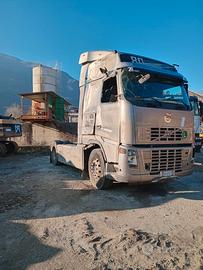 Trattore VOLVO TRUCK FH16