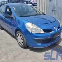 RENAULT CLIO 3° SERIE 1.5 dCi 86CV RICAMBI -