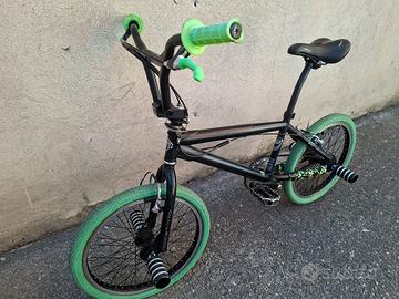 BMX frestyle 360° Montana 20"
