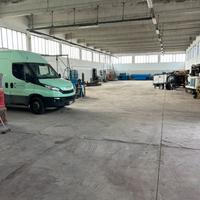 Capannone industriale (c.da tre fontane)