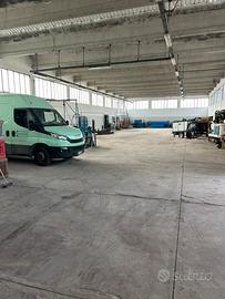 Capannone industriale (c.da tre fontane)