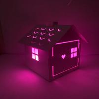 Casetta giocattolo con luci