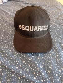 Berretto dsquared2 nero con scritta logo frontale