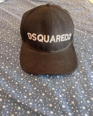 Berretto dsquared2 nero con scritta logo frontale