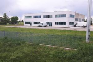 Immobile di 1250 m² a Canaro