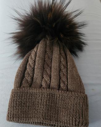 cappello lana con pon pon Gio Higuamy