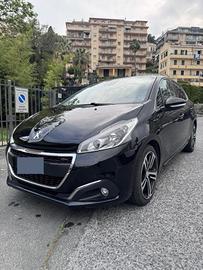 Peugeot 208 gt line nera