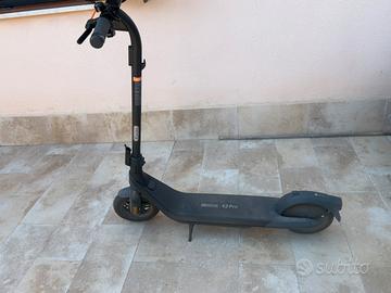 Monopattino elettrico Ninebot Pro