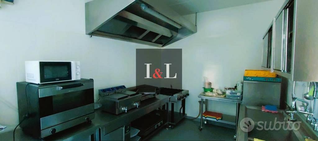 Immobile di 191 m² con 2 locali a Mira - Altro