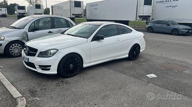 Mercedes c220 coupe amg