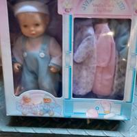 Bambola VINTAGE con vestitini 