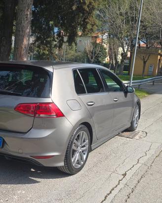 Volkswagen Golf
VII 5p 1.6 tdi Sport Edition 110cv