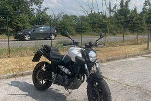 Yamaha  mt 03