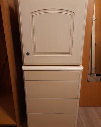 Mobiletto con cassettiera