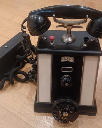 Telefono antico vintage