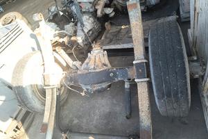 Isuzu NPR 53 assale posteriore 