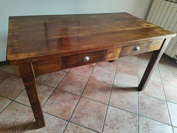 Tavolo in noce +panca in legno