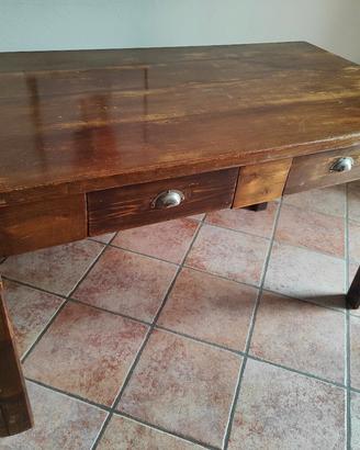 Tavolo in noce +panca in legno