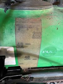 Gruppo irroratrice per trattore