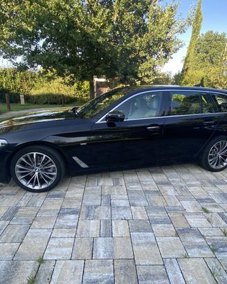 Bmw 520 520d xDrive Luxury 190 CV