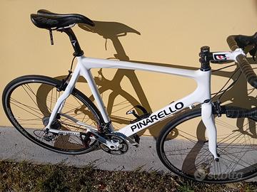 bici da corsa pinarello carbonio 