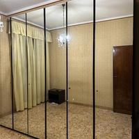 Armadio di qualità con specchi a tutta anta