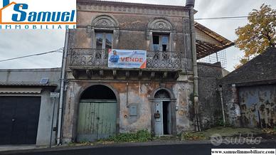 Sant'Alfio, dimora storica con vista (CT)