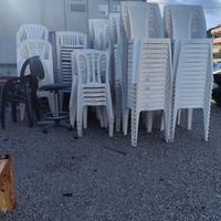 Sedie di plastica
