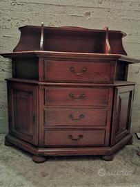 credenza classica in legno