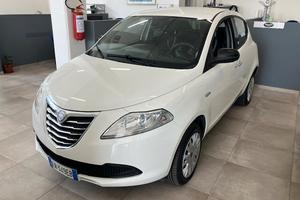 Lancia Ypsilon 0.9 TwinAir 85 CV 5 porte Metano Ec