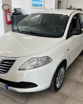 Lancia Ypsilon 0.9 TwinAir 85 CV 5 porte Metano Ec