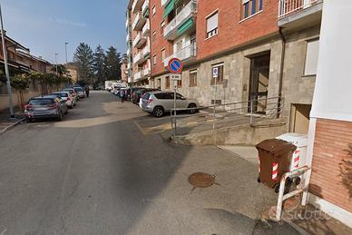 Rivoli ,grazioso bilocale con giardino