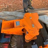 M167-PINZA TAGLIO LEGNO PER ESCAVATORE 25-45 Q