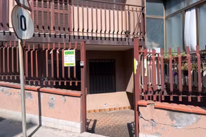 Aci Catena centro - 96 mq con giardino privat