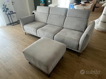 Divano Temea 3 posti + pouf poggiapiedi