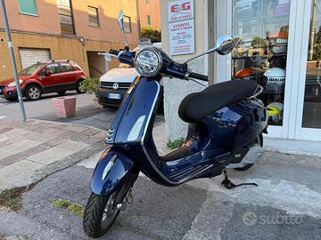 VESPA Primavera 125 NEW 14