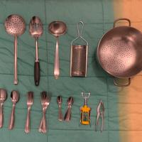 Set stoviglie e utensili da cucina
