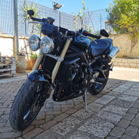 Triumph street triple 675