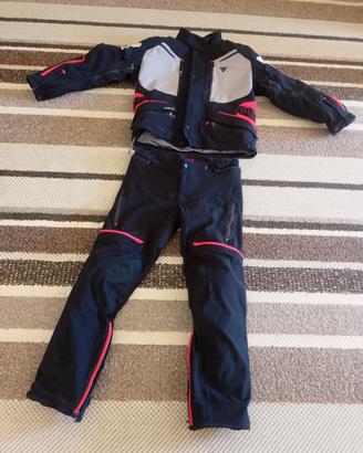 Tuta Dainese Mastercard (giacca e pantaloni)