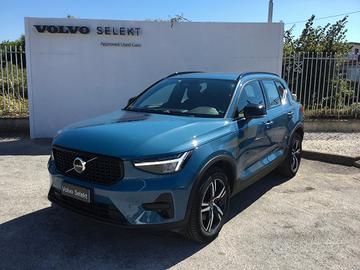 Volvo XC40 B3 automatico Plus Dark