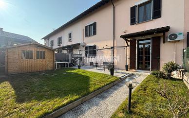 VILLA A SCHIERA DI RECENTE COSTRUZIONE!