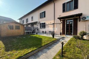 VILLA A SCHIERA DI RECENTE COSTRUZIONE!