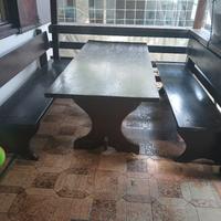 TAVOLO  IN LEGNO CON 2 PANCHE