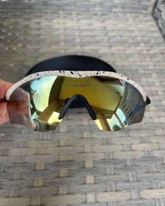 Oakley m frame 2 gold black dots
