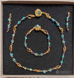 collana colore  oro azzurro blu 