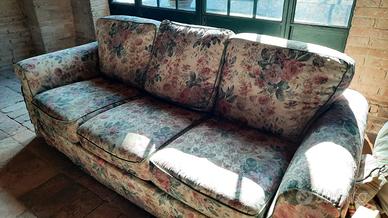 Si offre gratuitamente