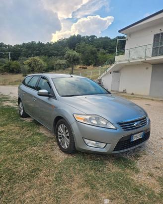 Ford Mondeo Sw gpl con gancio traino
