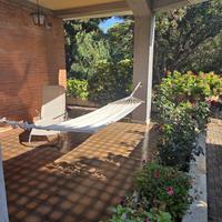 Villa con terrazzo a 1 km dal centro