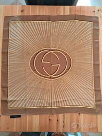 Foulard Carrè Gucci in seta