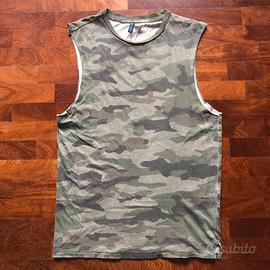 H&M Divided sleeveless camo t-shirt M